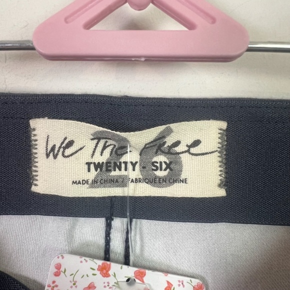 Free People We The Free Women’s Penny Pull Printed Navy Combo Flare Jeans 26 New - Picture 7 of 9